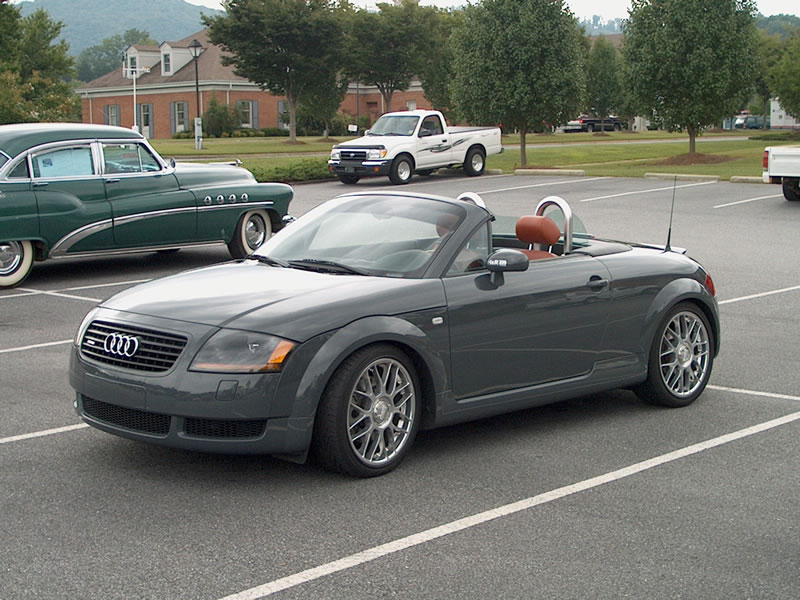 Rose Auto Accessories / IM002283.JPG